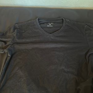 Regular black tee shirt
